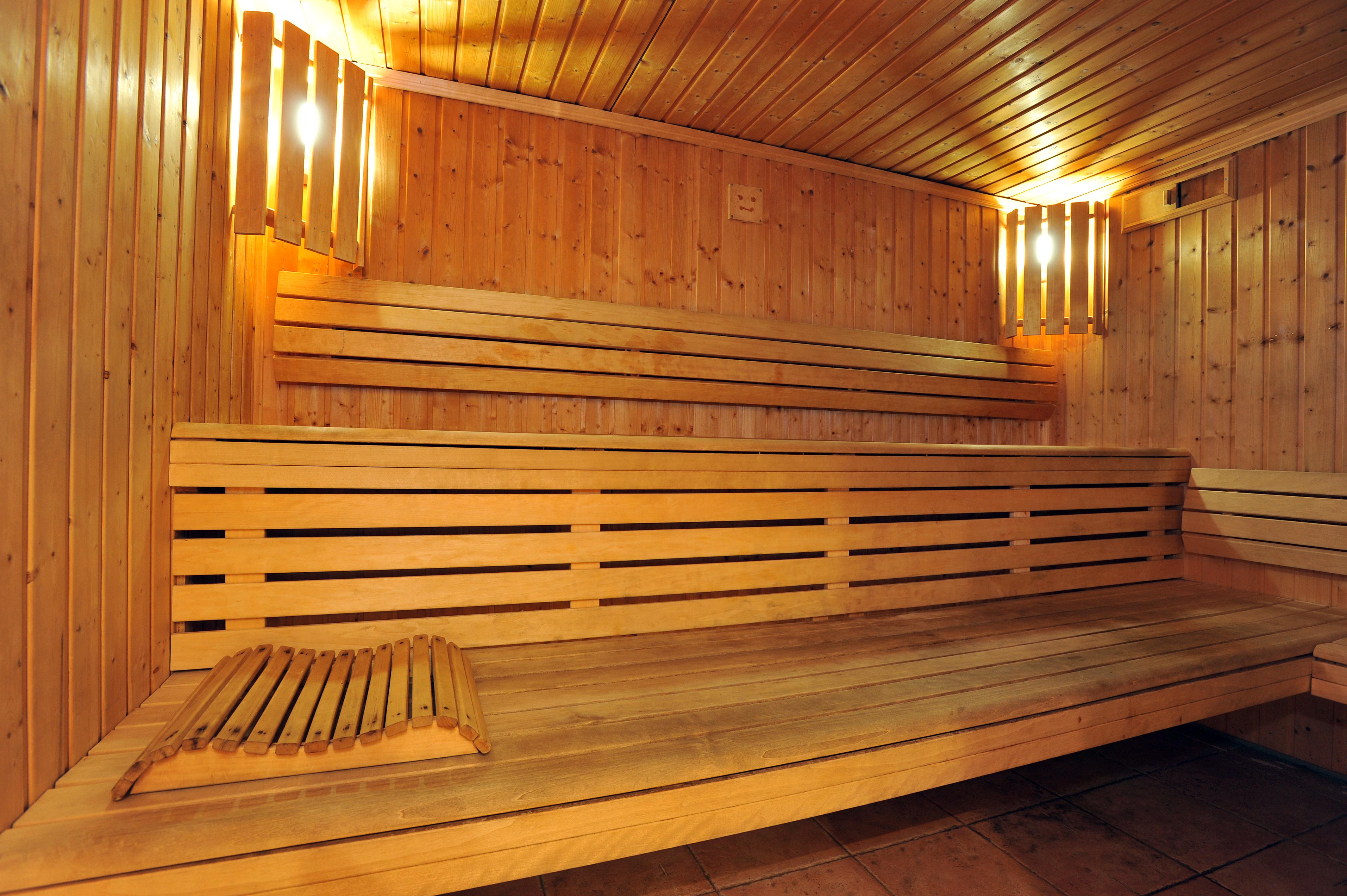 Hotel Brise De Mer - Piscine Interieure & Exterieure Saint-Raphaël Екстериор снимка